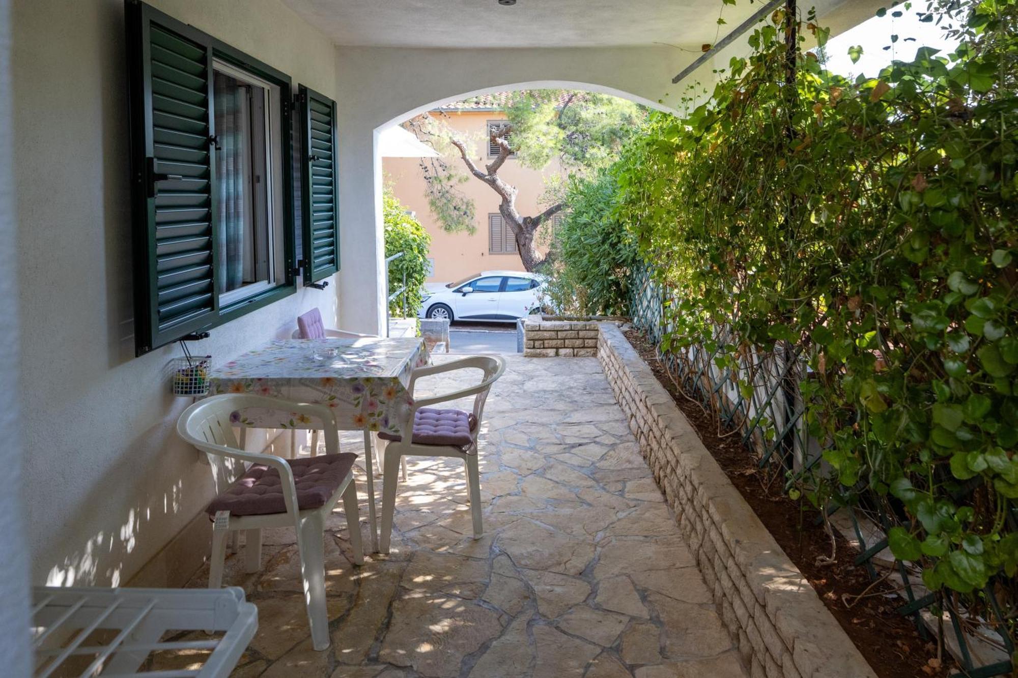 ורבוסקה Apartments By The Sea Mudri Dolac, Hvar - 582 מראה חיצוני תמונה